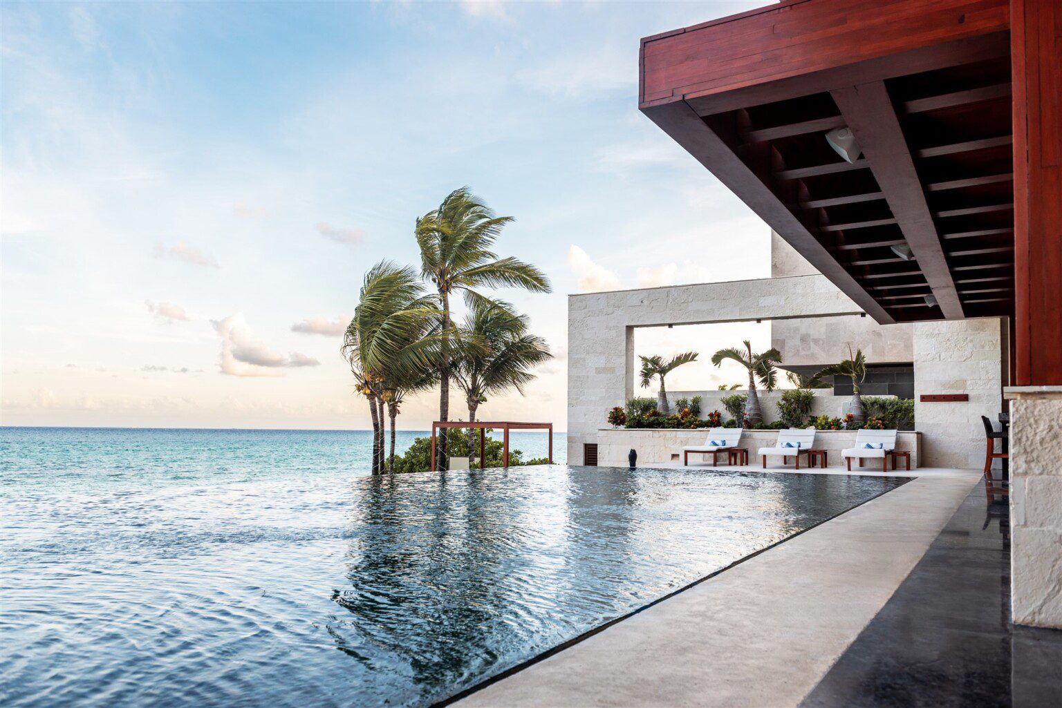 The infinity pool of a private villa in Playa del Carmen