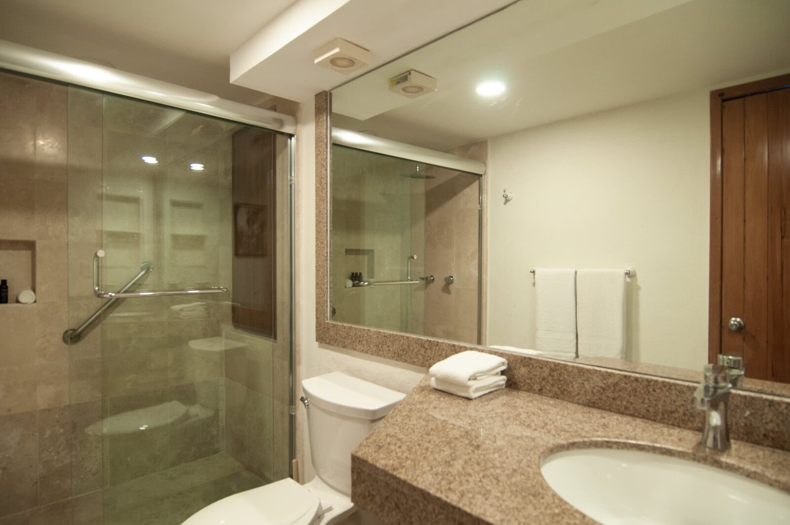 Chac Hal Al | Condo D-201 | 2BR | Puerto Aventuras