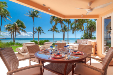 terraza villa lujo vista mar tropical